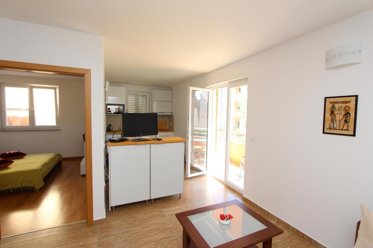 Apartments Hanna Ровинь Экстерьер фото